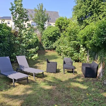 Parking Prive Cosy 50m2 Avec Et Jardin 滨海布洛涅