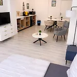 Sauna Et Parking Prive Cosy 50m2 Avec Jardin Apartmán *